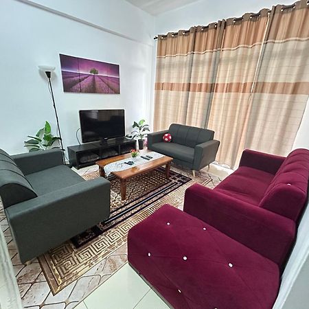 D'Zara Homestay Sepang Esterno foto