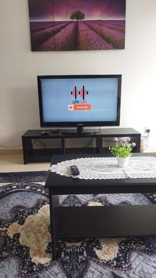 D'Zara Homestay Sepang Esterno foto